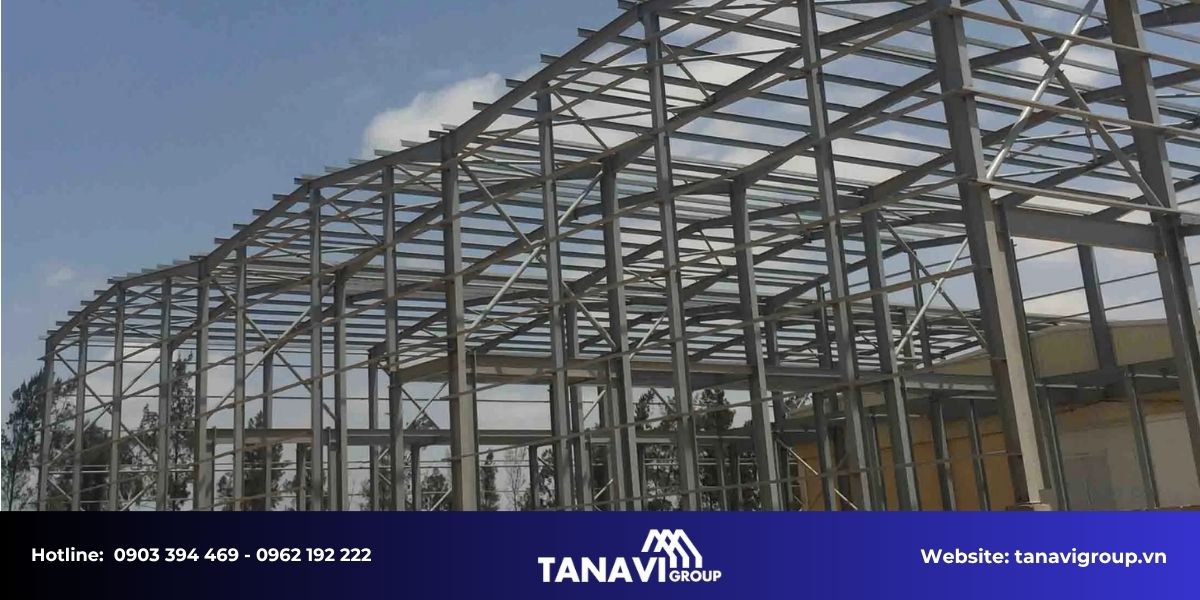 Quy trình thi công nhà thép tiền chế tại Khánh Hòa của Tanavi Group