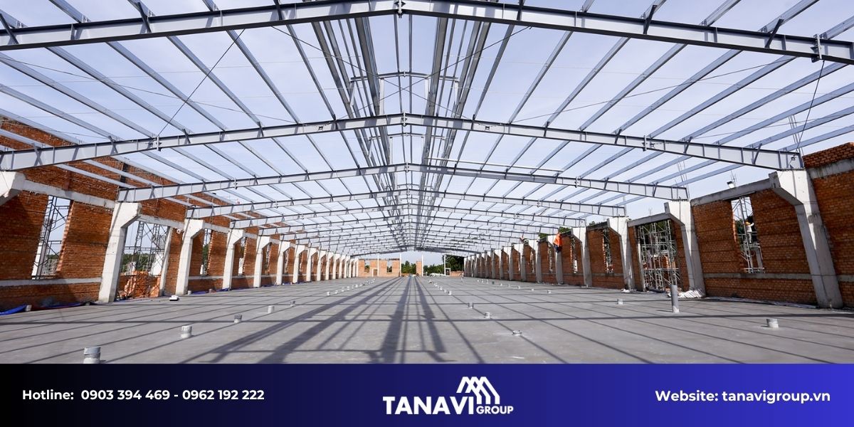 Tổng quan về nhà thép tiền chế và nhu cầu tại Ninh Thuận