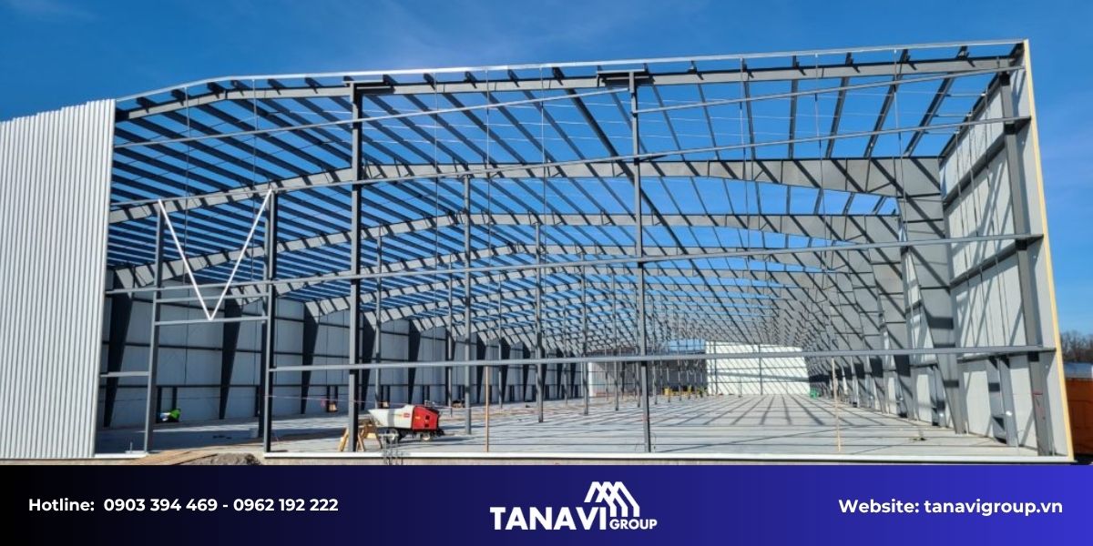 Ưu điểm nổi bật của nhà thép tiền chế khi xây dựng khu nghỉ dưỡng, resort