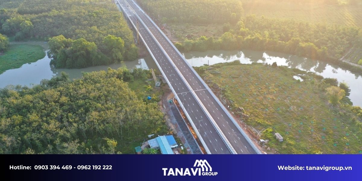 Vì sao nên chọn dịch vụ thi công xây dựng cầu đường tại Hậu Giang của Tanavi Group?