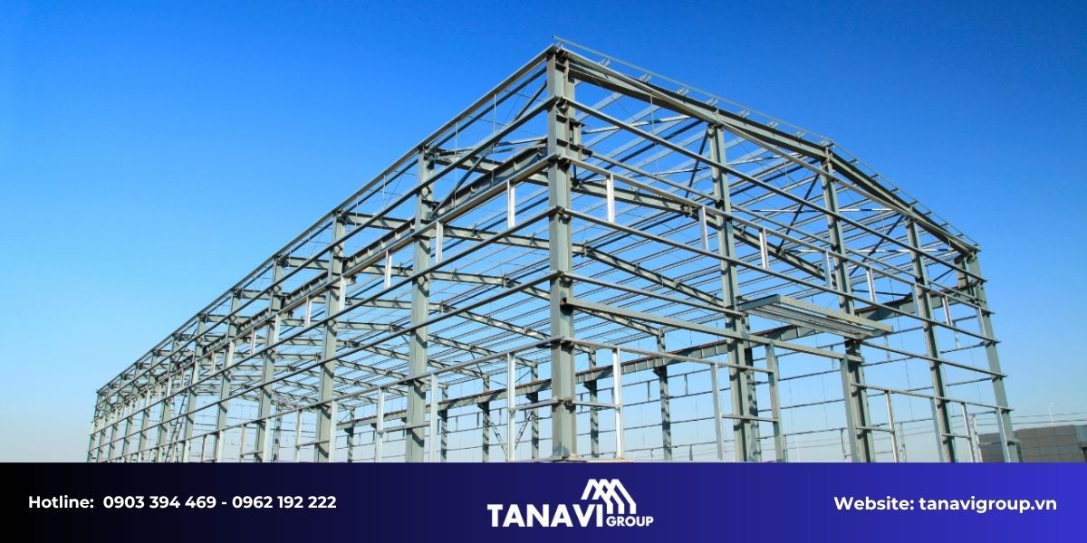 Vì sao nhà thép tiền chế phù hợp khí hậu Việt Nam?